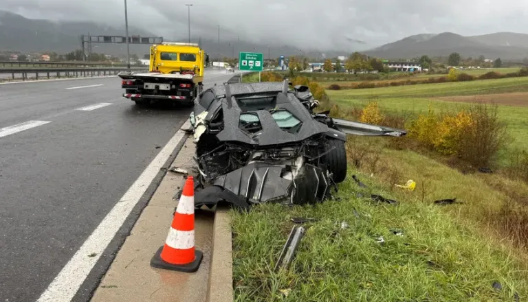Slovenec na Hrvaškem razbil lamborghinija, vrednega več sto tisoč evrov