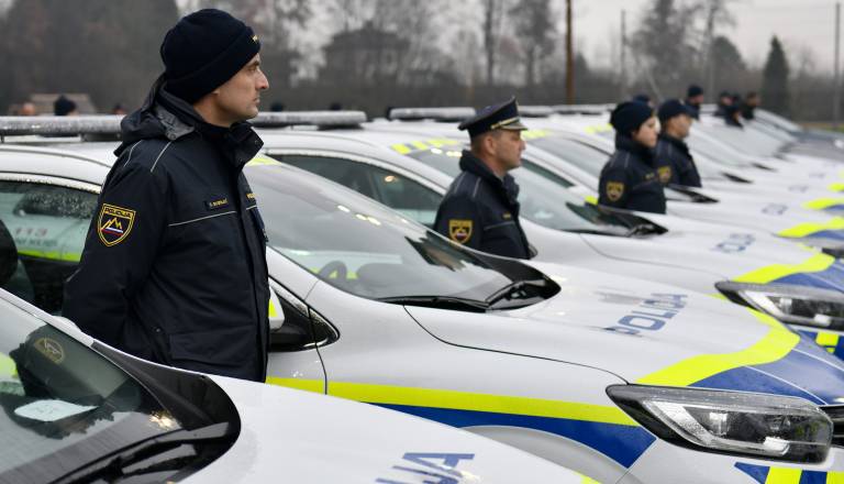 Nasilen do družine in nato še do policistov