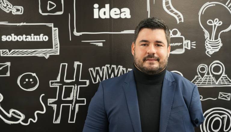 VIDEO: Rodil se je brez nog in leve roke, Darko Đurić vsem, ki slišijo »ne zmoreš«, sporoča: Probaj, če se boš opekel, se boš sam