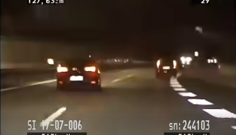 VIDEO: Skoraj trikrat hitreje od dovoljene hitrosti:  Ljubljanska policija objavila posnetek divje vožnje voznika začetnika