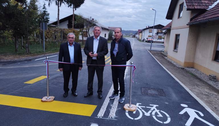 FOTO: V Gerečji vasi obnovili dva cestna odseka, koliko je stala naložba?