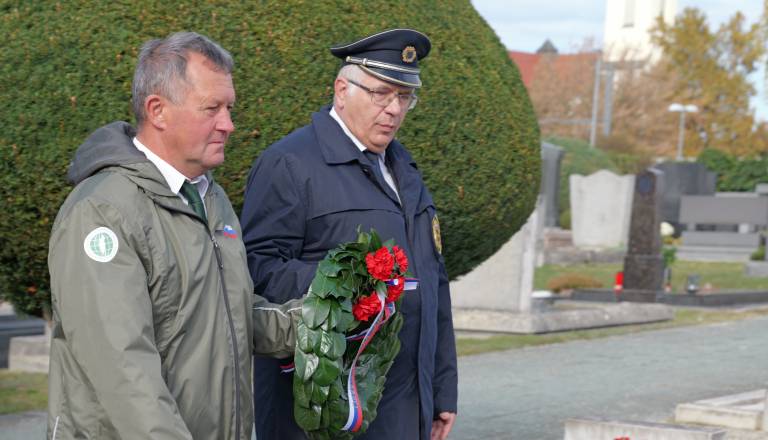 FOTO in VIDEO: V Murski Soboti počastili spomin na mrtve, župan Anželj pozval k miru in končanju vojn