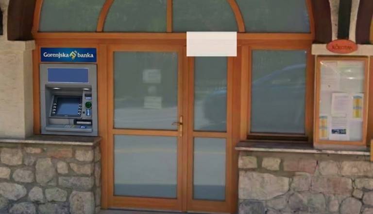 Na Jezerskem umikajo bankomat, a kraj brez njega ne bo ostal