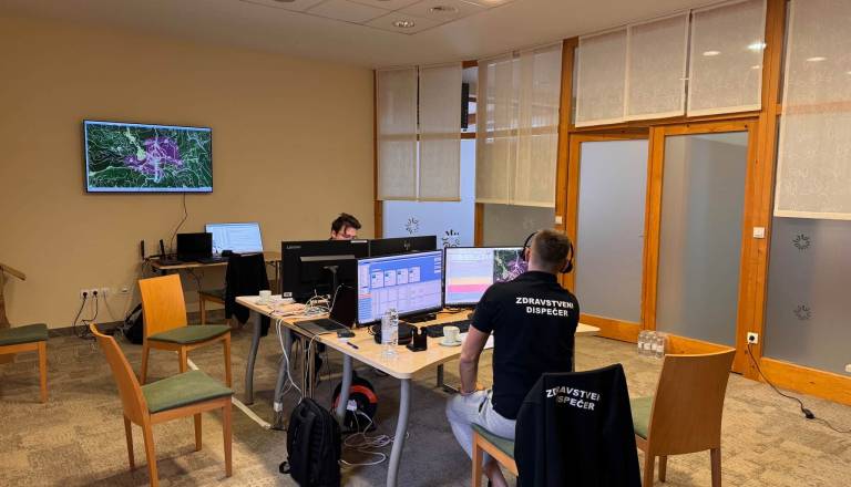 Kaj se zgodi po klicu na 112? Ljubljanski dispečerski center odpira vrata javnosti