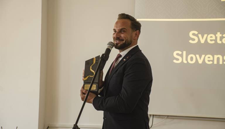 Zlati kamen 2026 za Sveto Trojico: majhna občina, ki je ustavila odseljevanje