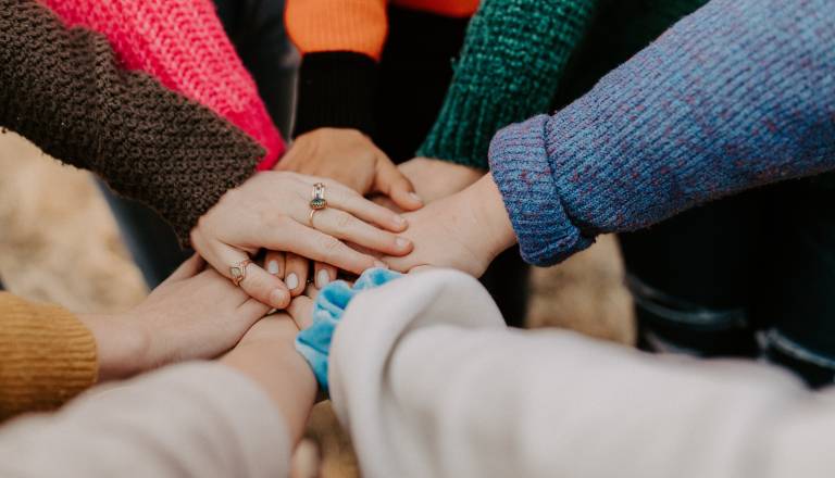 Desetletna Teja prestala že 13 operacij, zdaj potrebuje pomoč dobrih ljudi