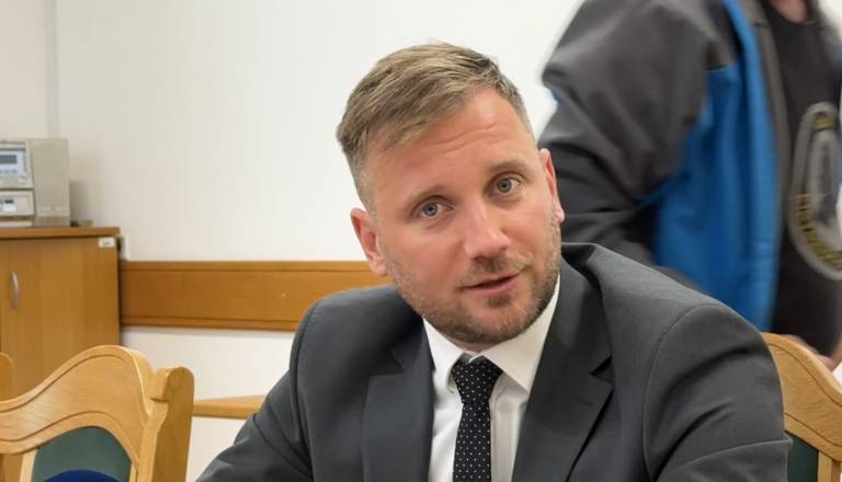 REZULTATI ANKETE: Kako zadovoljni so bralci Dolenjskainfo z delom kočevskega župana Gregorja Koširja?