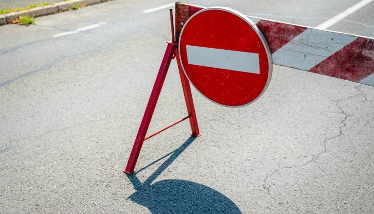 Od danes velike spremembe za voznike, več cest bo zaprtih