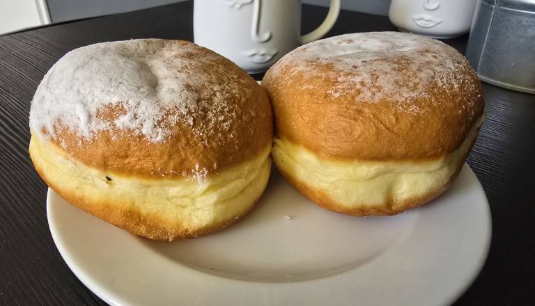 Zakaj vaši domači krofi nimajo obročka? Morda delate eno izmed teh napak