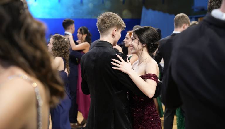 FOTO in VIDEO: Svečani maturantski ples dijakov Srednje poklicne in tehniške šole Murska Sobota