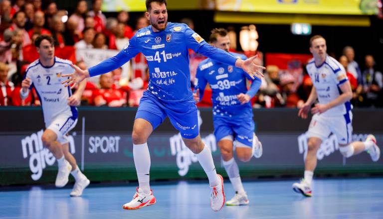 Po napeti končnici Hrvati vendarle do brona, zvečer še finale med Nemci in Danci