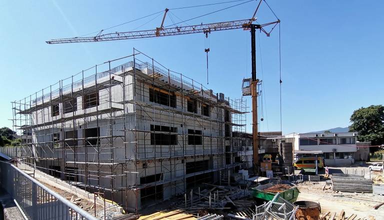 Nova urgenca in laboratorij že skoraj nared