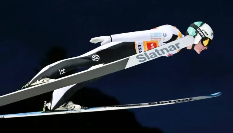 Nika Vodan, Anže Lanišek, Nika in Domen Prevc olimpijski prvaki na tekmi mešanih ekip