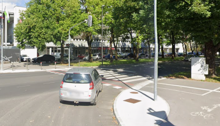 Pritisk na tipko ali prečkanje pri rdeči: Dilema pešcev na Litijski