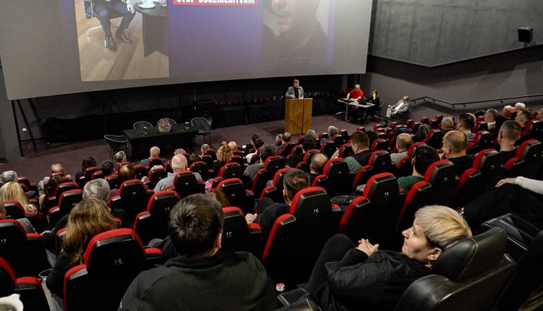 FOTO: Selitve podjetij in visoki davki v ospredju razprave v Murski Soboti