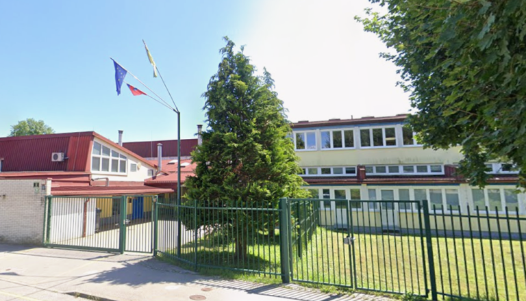 Bodo prvi razredi na Viču ostali razdeljeni med Abramovo in Tržaško? Obstoječe ureditve ne bodo spreminjali, če ...