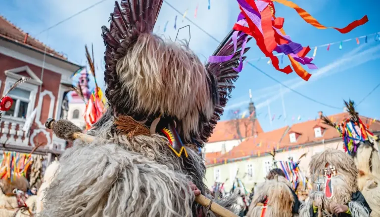 Največ kurentov je na Ptuju, a največ Kurentov živi ... Nekateri Slovenci se pišejo tudi Krof in Pust
