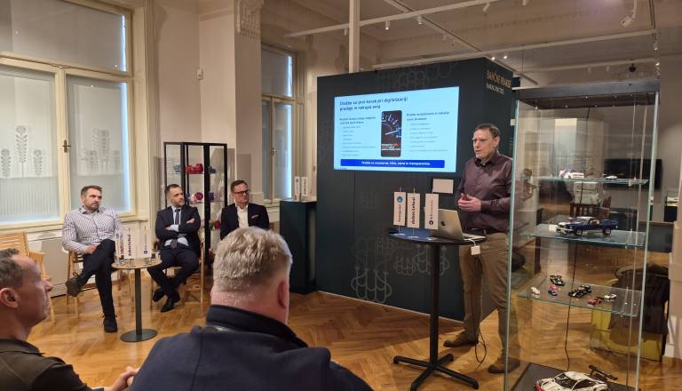 Prve spletne dražbe rabljenih vozil za fizične osebe prihajajo v Slovenijo