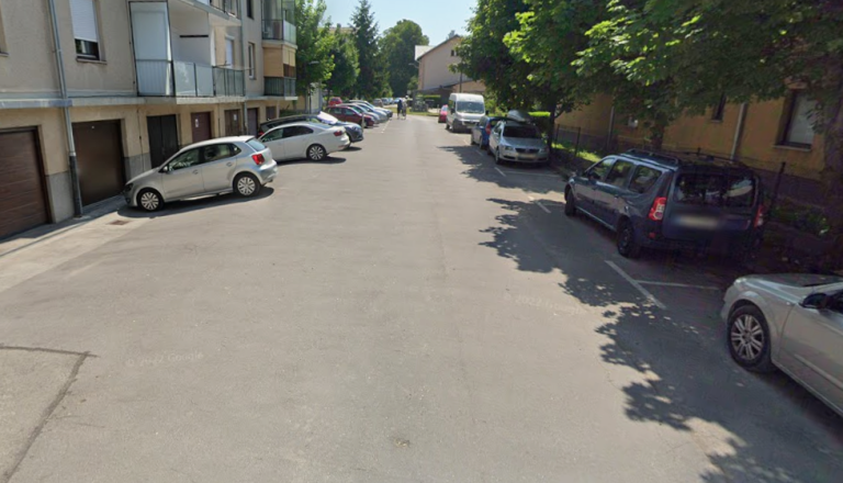 Parkirna cona GA2 povzroča težave na Dolenjski cesti, bodo cono širili?