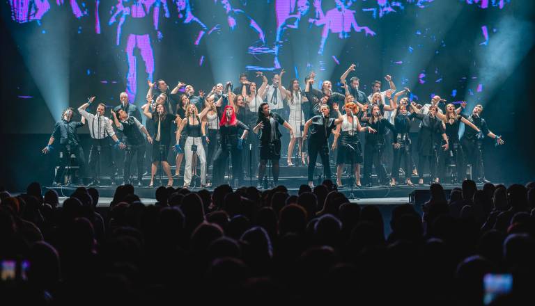 FOTO in VIDEO: Perpetuum Jazzile navdušili v Dvorani Tabor