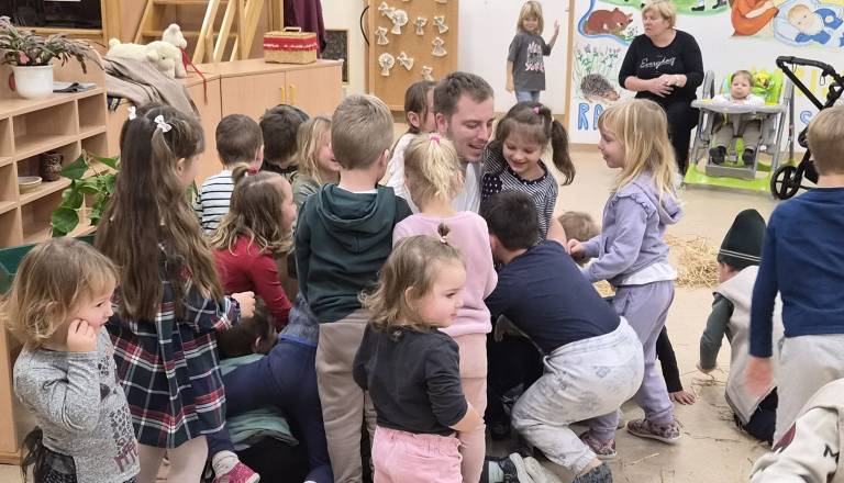 Vpis v vrtec Lavra, kjer se otroci učijo skozi igro in gibanje