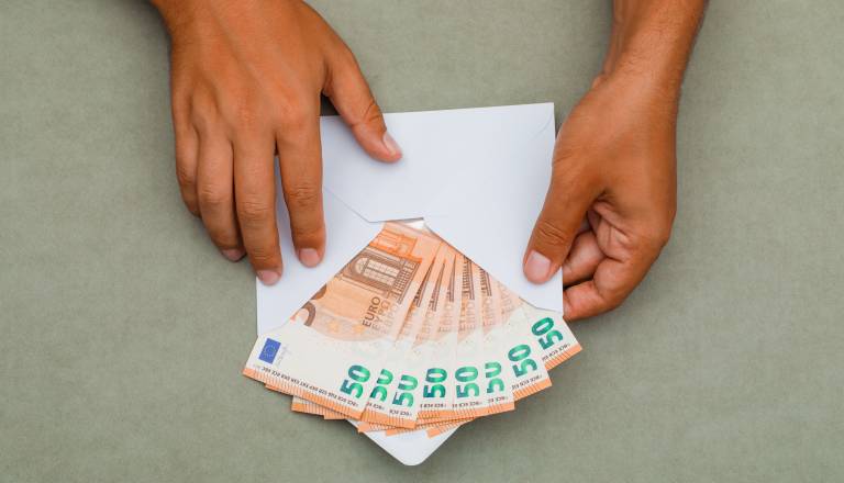 Ste lani dobili več kot povprečni Slovenec? Preverite, plače so namreč pošteno poskočile