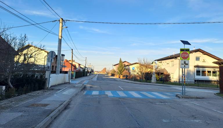 To križišče v Pomurju je magnet za prometne nesreče, krajani si želijo sprememb. Kaj pravi občina?