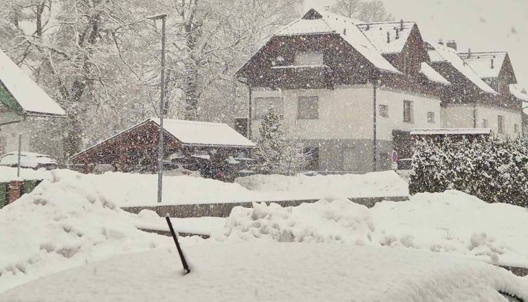 Vreme: Kje že sneži in kje je še napovedan sneg?
