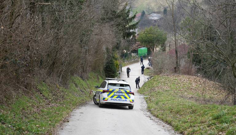 FOTO in VIDEO: Brat ubil brata, nato sodil še sebi