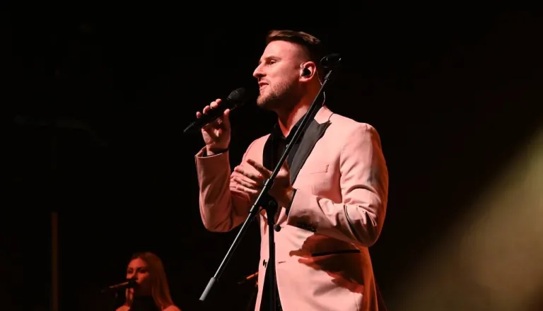 Kam ta konec tedna? Na Štajersko prihaja priljubljeni Gregor Ravnik in obilica odličnih koncertov