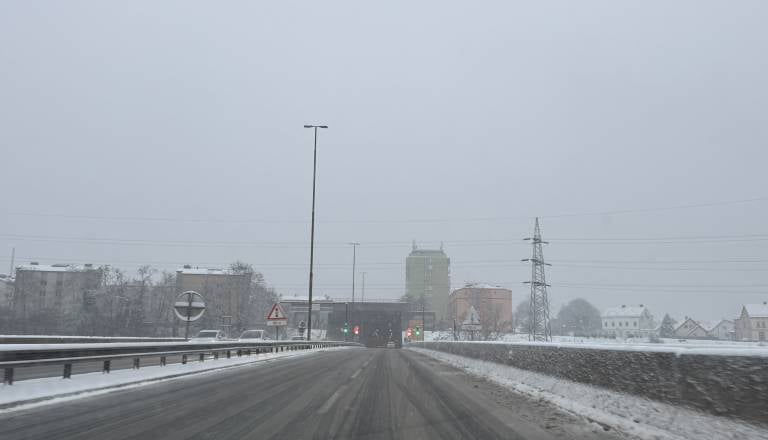 Vremenski preobrat: Meja sneženja se bo spuščala
