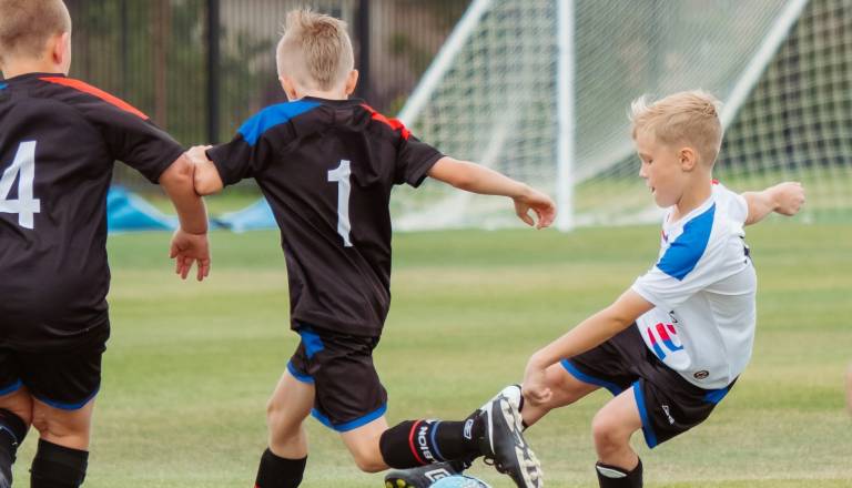 Imate otroka med 6 in 18 let? Lahko bi prejel 100 evrov letno