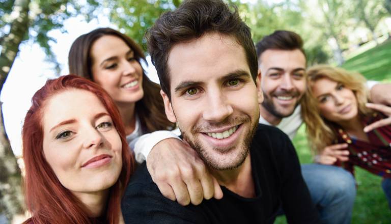 Nekateri bodo gradili mostove, drugi iskali tišino