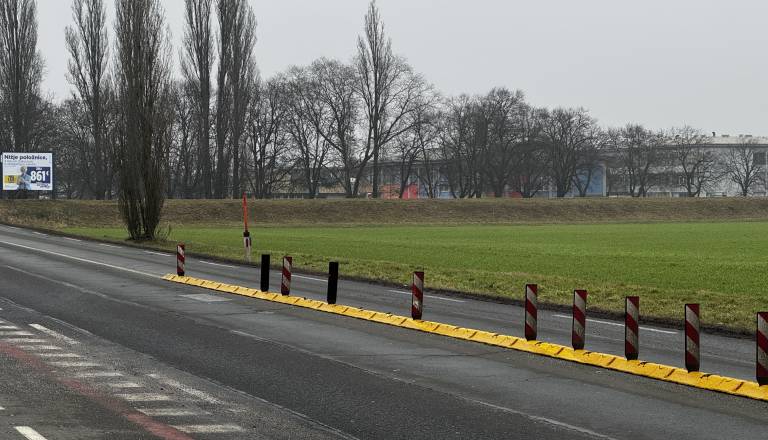 Fizične ovire s kratko življenjsko dobo, nekateri opozorilni količki že uničeni