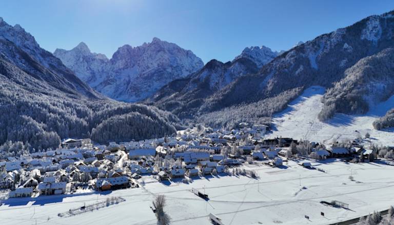 Kje preživeti zimske šolske počitnice? V Kranjski Gori!