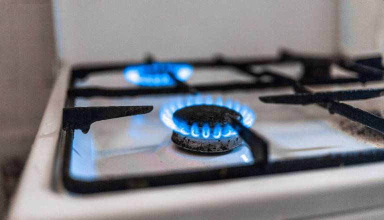 V Kamniku in Domžalah so zavohali plin: Stanovalci v skrbeh, a nevarnosti ni bilo