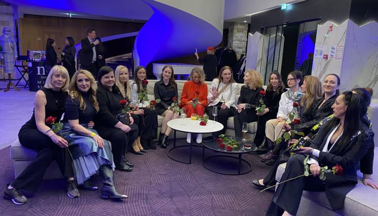 Ko slovenska moda postane izraz ženske svobode