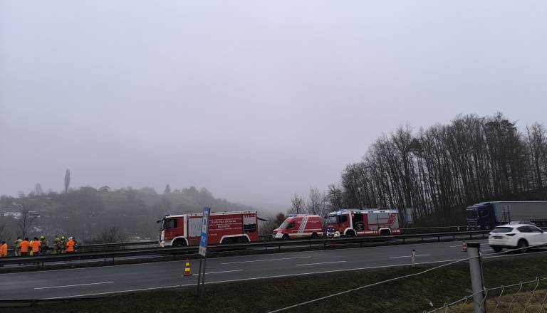 Pet mrtvih na štajerski avtocesti: Voznik priznal krivdo, to je kazen, ki mu grozi