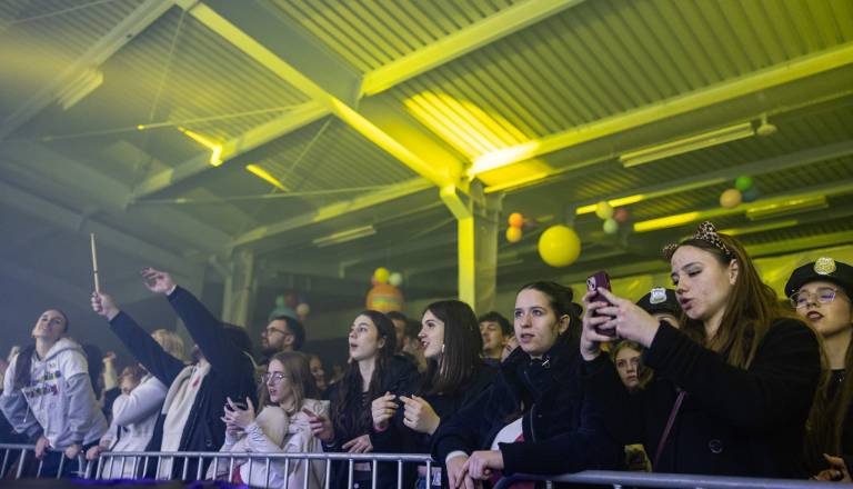 FOTO in VIDEO: Na Fašenku so se zabavali dolgo v noč