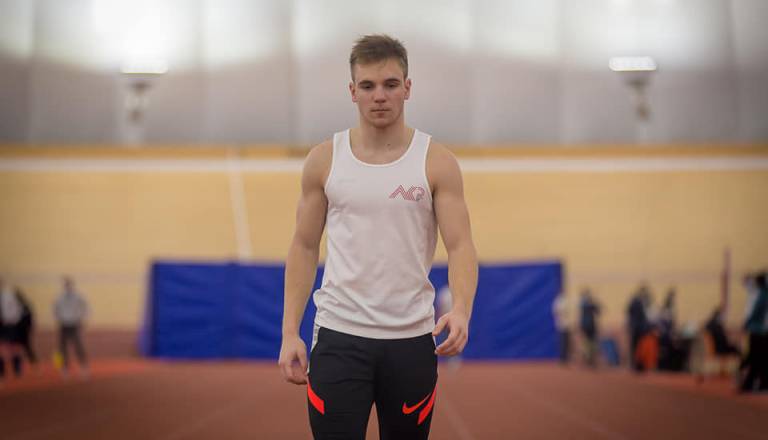 Anej Čurin Prapotnik z izjemnim uspehom, popravil 22 let star slovenski rekord