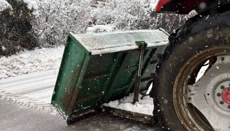 Medtem ko mi spimo, oni delajo 20 ur brez toplega obroka in berejo vaše komentarje ...