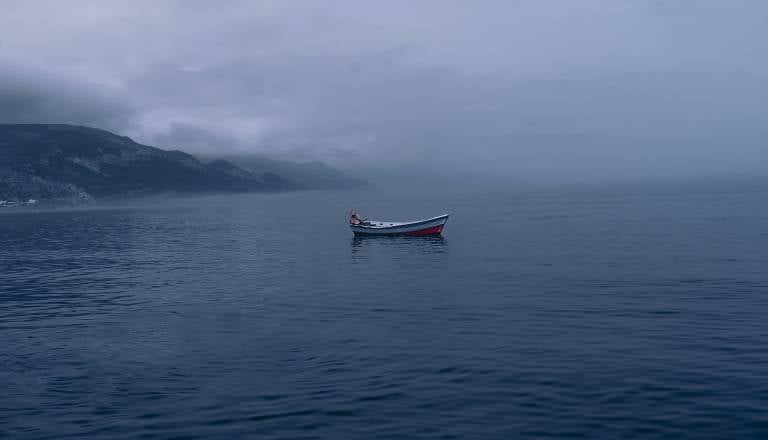 Pri južnih sosedih velika tragedija, prevrnil se je čoln z migranti, en mrtev