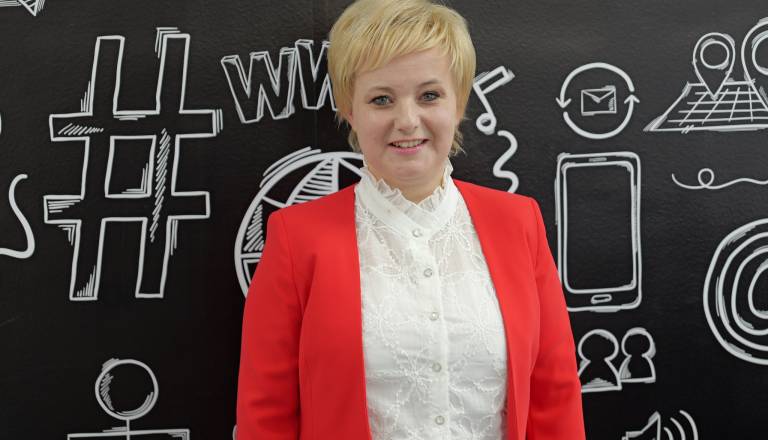 VIDEO: Klaudija Šek Škafar o tožbi, pozivom k odstopu in razmerah v knjižnici: »Roka sprave ostaja odprta«