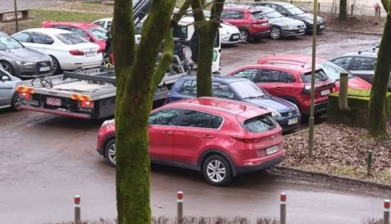 100 novih parkirnih mest v Štepanjskem naselju: Kdaj in kako jih bodo lahko stanovalci dobili