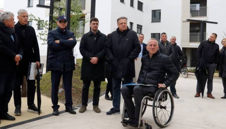 Konec ene ere v Ljubljani: Sašo Rink zapušča stanovanjski sklad in prevzema Lekarne Ljubljana!