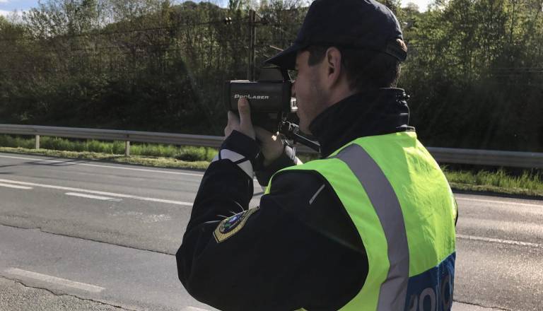 Voznik začetnik divjal 162 kilometrov na uro pri omejitvi 80, in ostal brez izpita