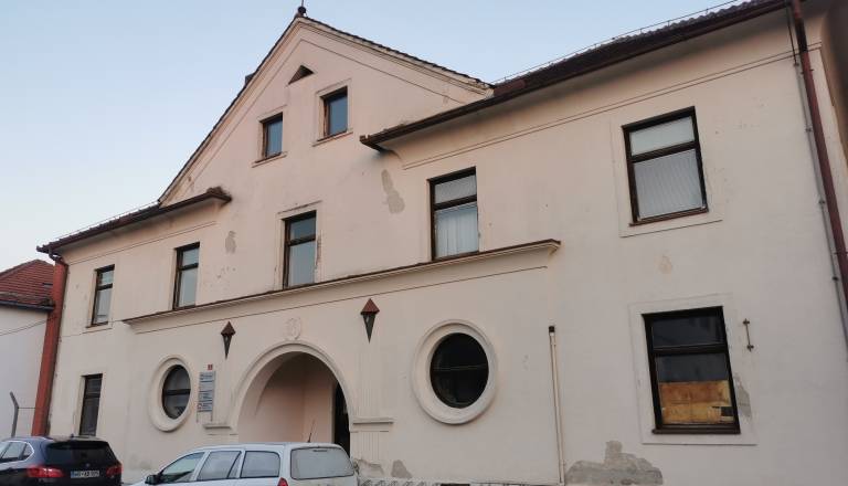 Pisarna v Partizanu na voljo za brezplačen najem