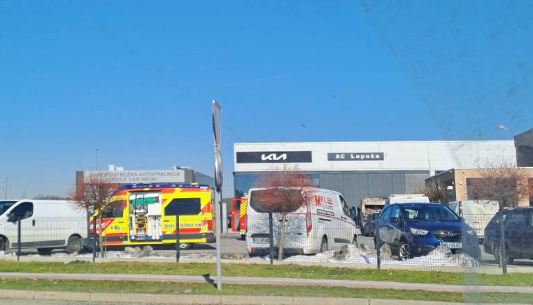 FOTO: Počilo v bližini Murske Sobote, na terenu gasilci, policija in reševalci