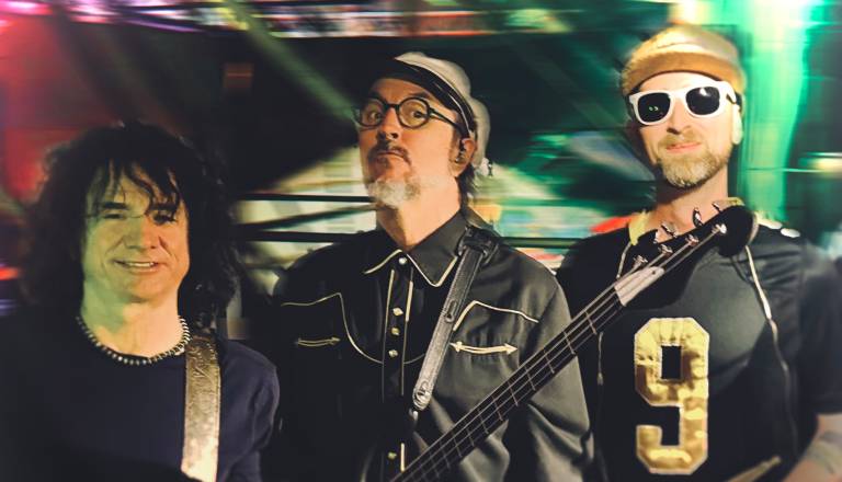 Primus so napovedali poletni koncert v Križankah