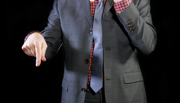 Tržičan povzročil incident: Nedostojno, žaljivo in drzno nad uradno osebo